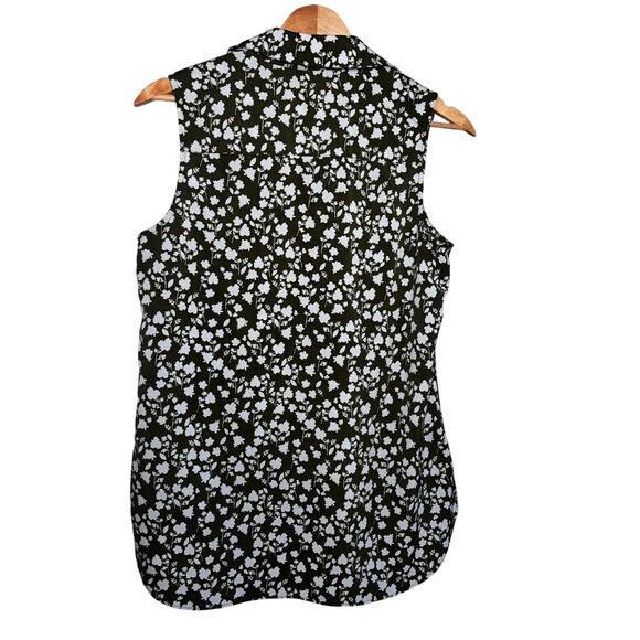 CAbi Green Blue Floral Sleeveless Top | Size Small | Style #364 - Picture 4 of 4